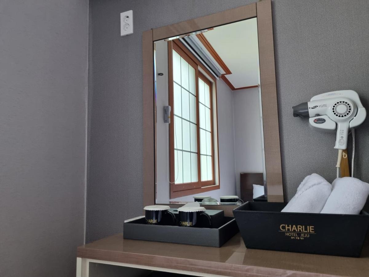 Charlie Hotel Jeju Exterior foto